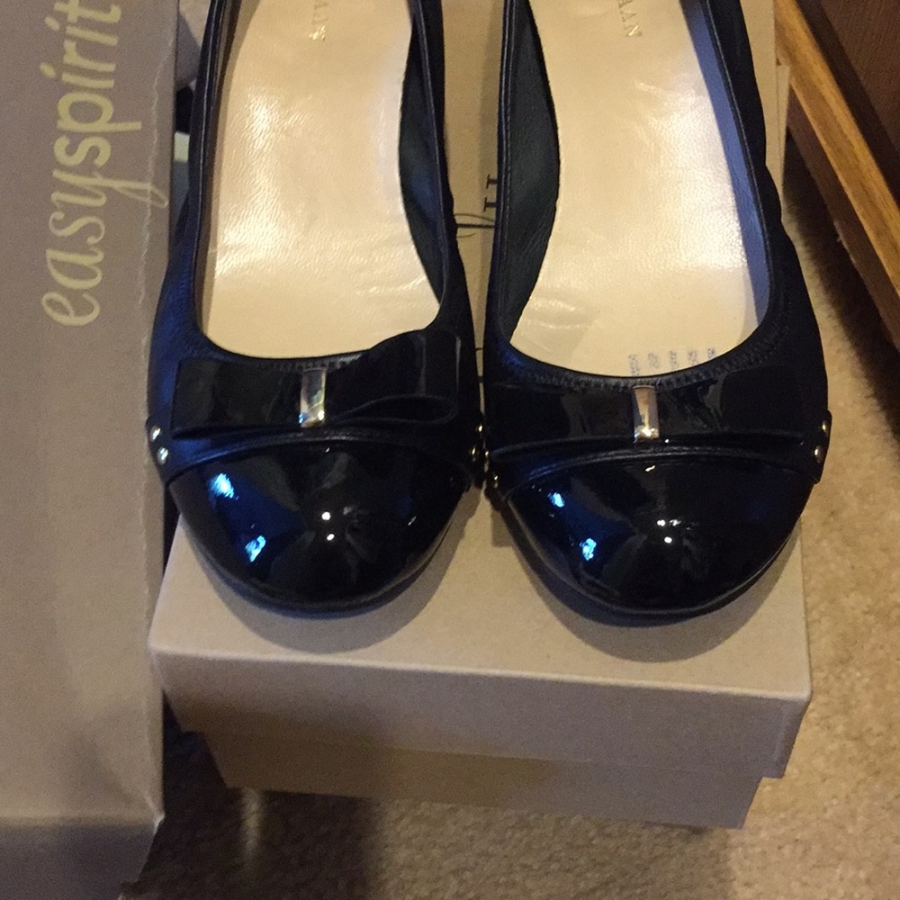 Shoes - Picture 2 of 3